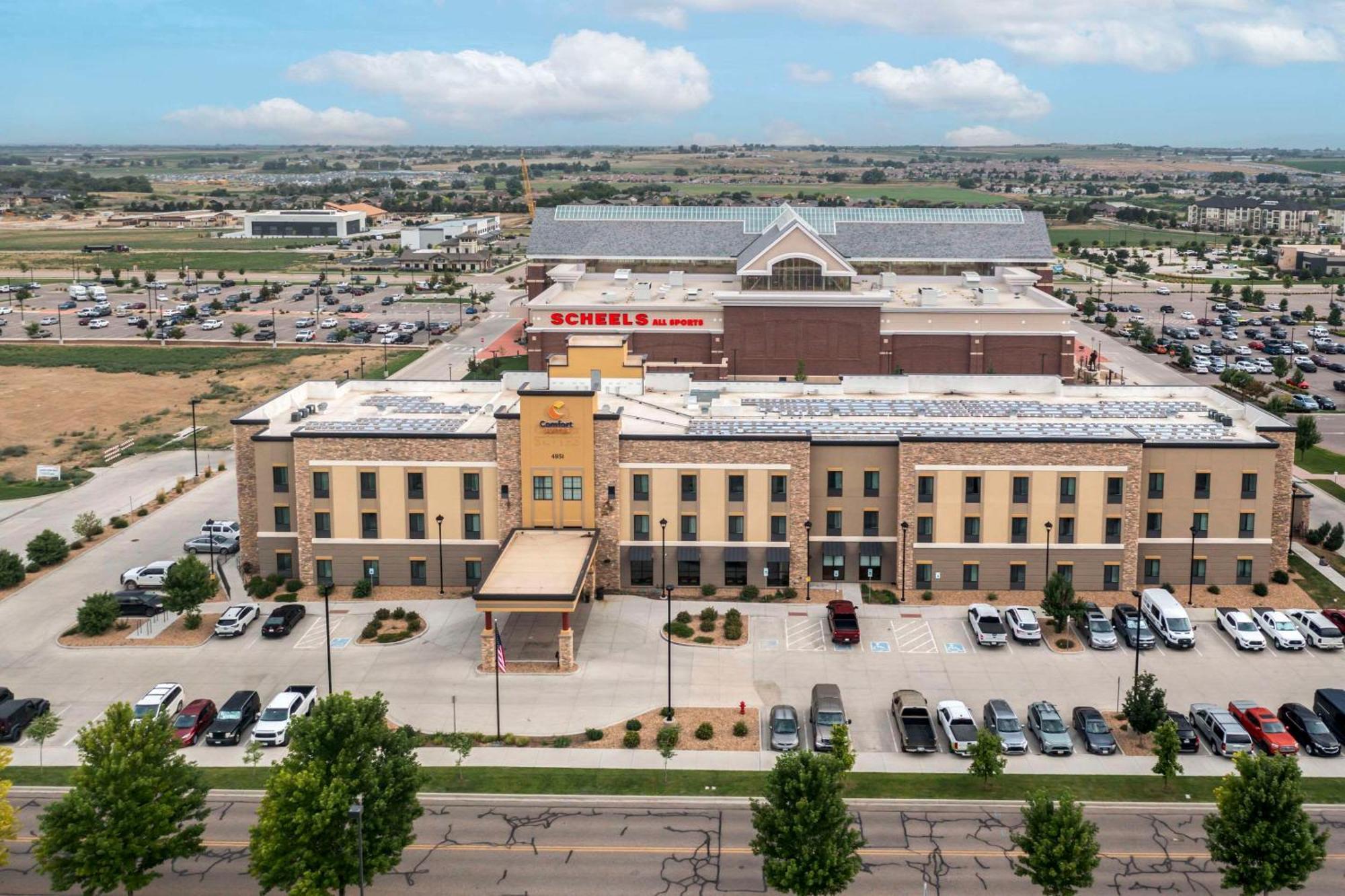 Comfort Suites Loveland Exterior photo