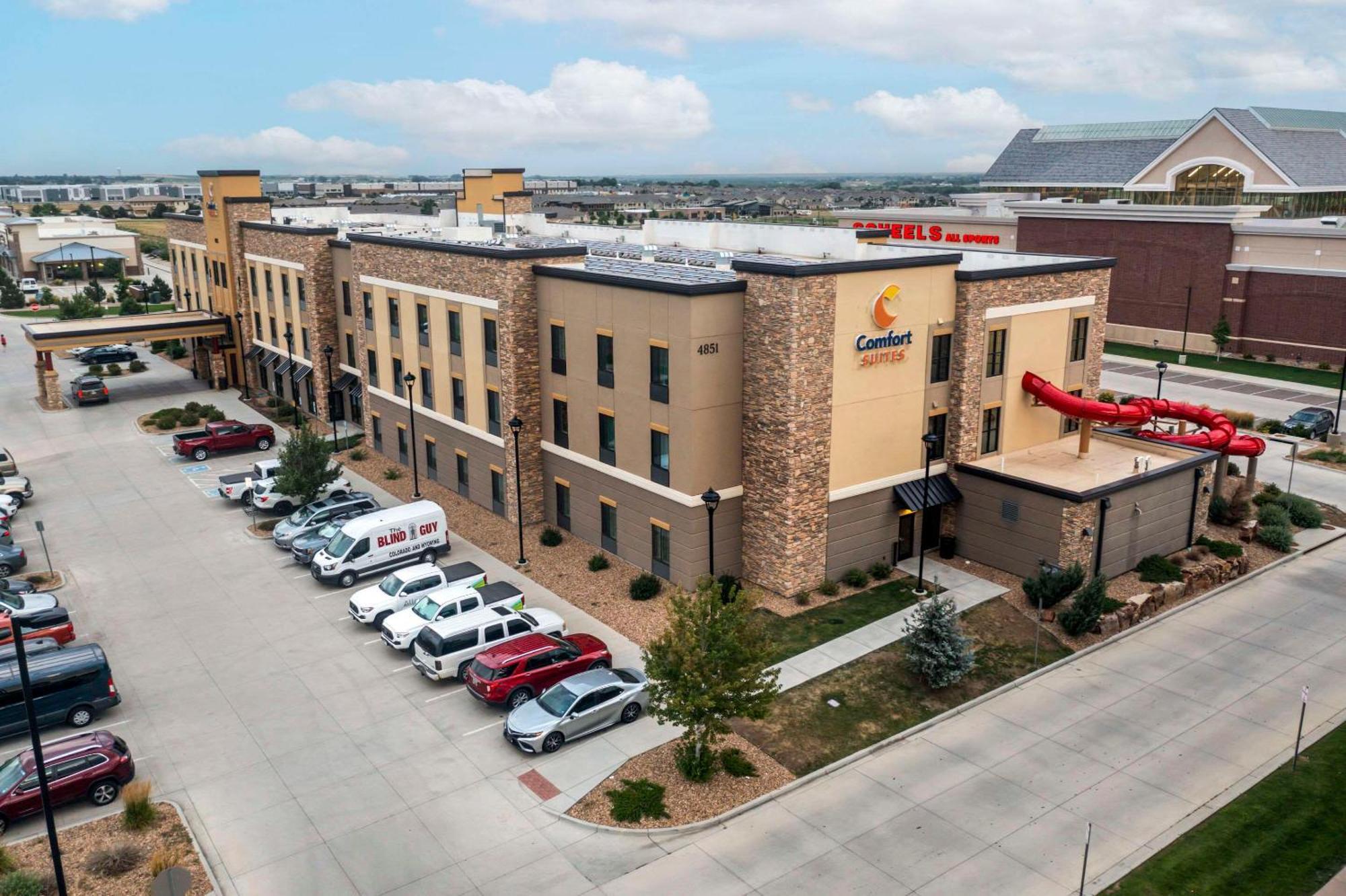 Comfort Suites Loveland Exterior photo
